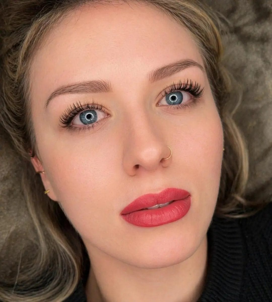 Lippenpigmentierung bei Xenia Frank Salach- sanfte Farbergebnisse Ablauf einer Permanent Make-up Behandlung für natürliche und präzise Ergebnisse